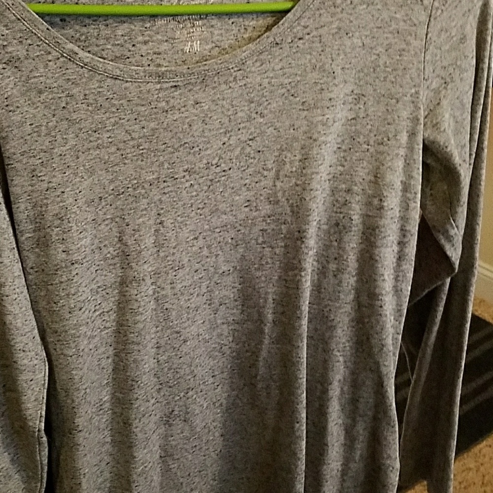 Long sleeve grey shirt
